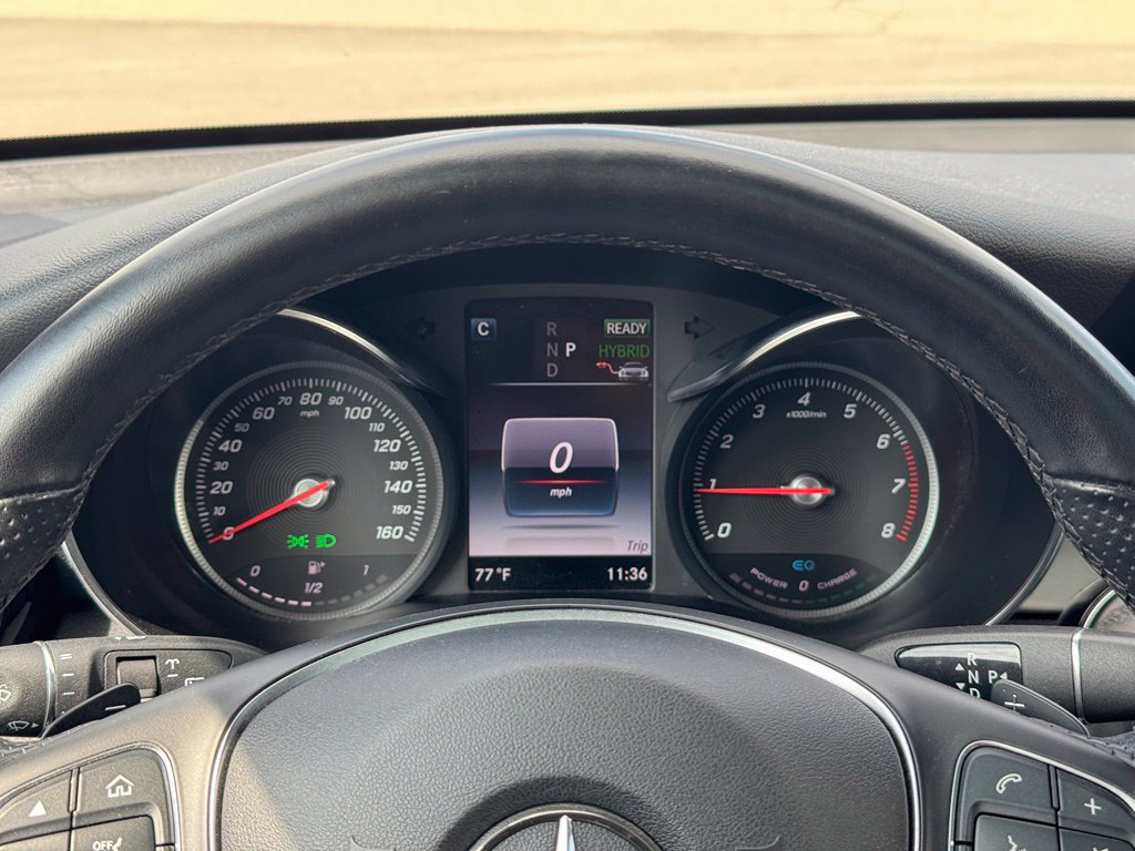 Used 2019 Mercedes-Benz GLC 350e 4MATIC image 25