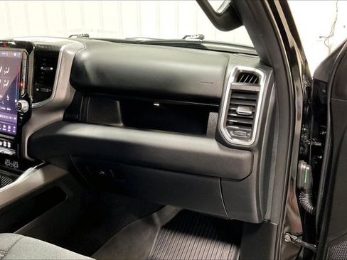 Used 2025 RAM 1500 Big Horn AWD/4WD image 16