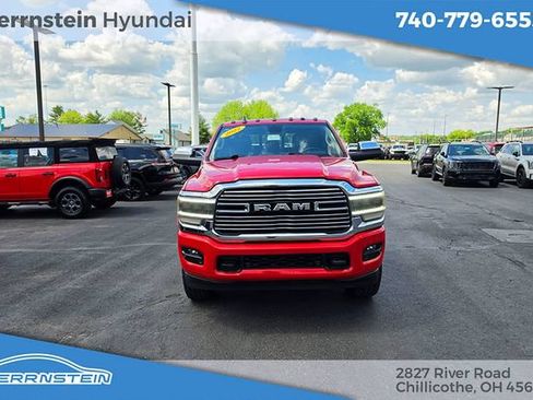 Used 2022 RAM 3500 Laramie AWD/4WD image 2
