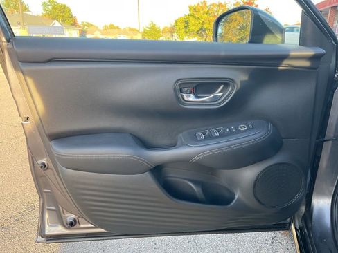 Used 2023 Honda HR-V EX-L image 27