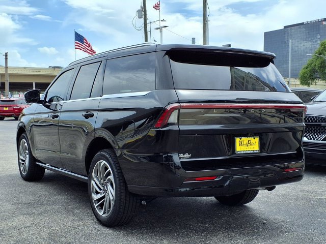 New 2026 Lincoln Navigator Reserve AWD/4WD image 6