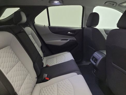 Used 2021 Chevrolet Equinox LS AWD/4WD image 19
