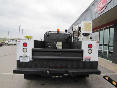 Used 2012 Ford F550 2WD Crew Cab Super Duty w/ Payload Upgrade Pkg image 12