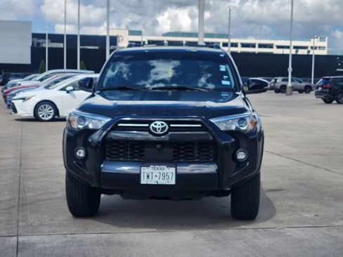 Used 2023 Toyota 4Runner SR5 Premium w/ Moonroof Package RWD image 2