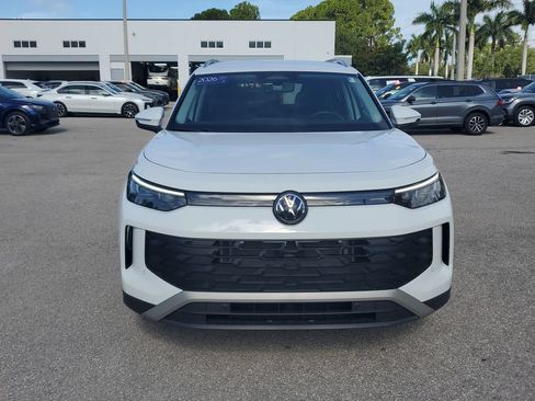 Certified 2026 Volkswagen Tiguan SE FWD image 10
