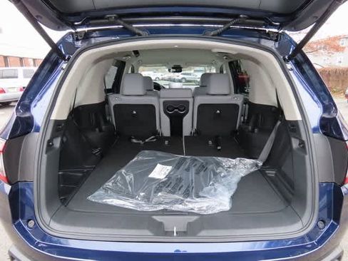 New 2025 Honda Pilot EX-L image 11