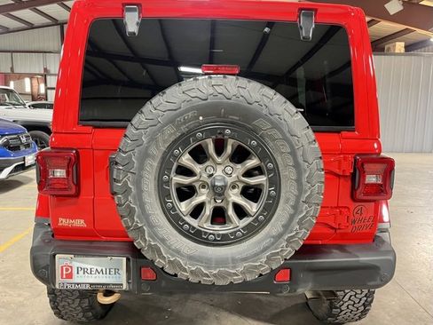 Used 2022 Jeep Wrangler Unlimited Rubicon image 3