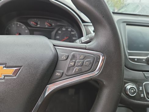 Used 2018 Chevrolet Malibu LS image 18