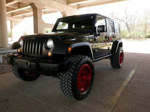 Used 2017 Jeep Wrangler Unlimited Sport image 28