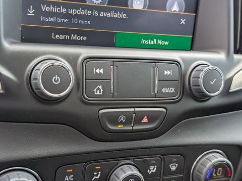 Certified 2023 GMC Terrain Denali w/ Denali Premium Package AWD/4WD image 14