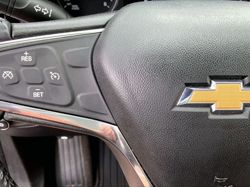 Used 2019 Chevrolet Equinox LT AWD/4WD image 24