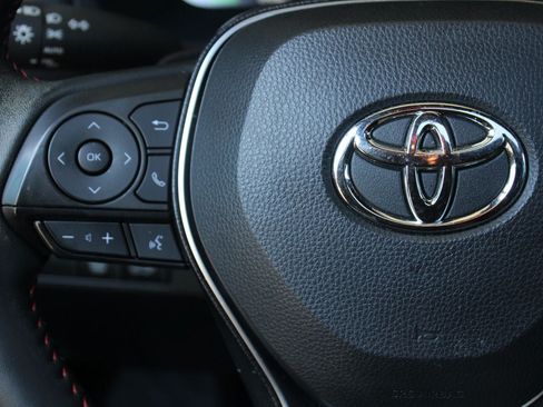 Used 2025 Toyota RAV4 XSE AWD/4WD image 35