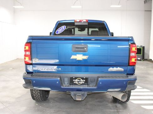 Used 2019 Chevrolet Silverado 2500 High Country w/ Duramax Plus Package AWD/4WD image 8