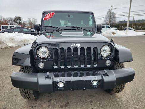 Used 2017 Jeep Wrangler Unlimited Sahara image 22