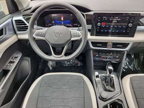 New 2026 Volkswagen Taos SE AWD/4WD image 25