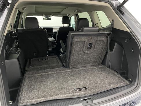 Used 2024 Volkswagen Atlas SEL AWD/4WD image 41