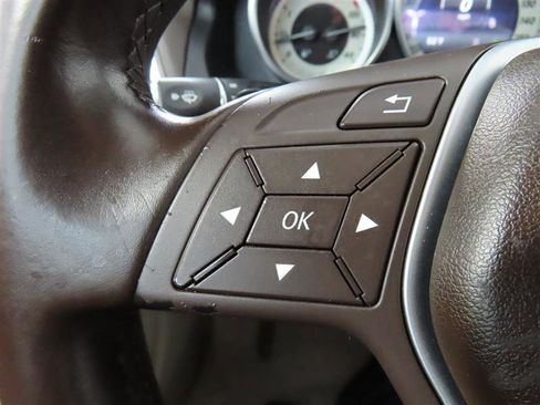 Used 2014 Mercedes-Benz E 350 Cabriolet image 26