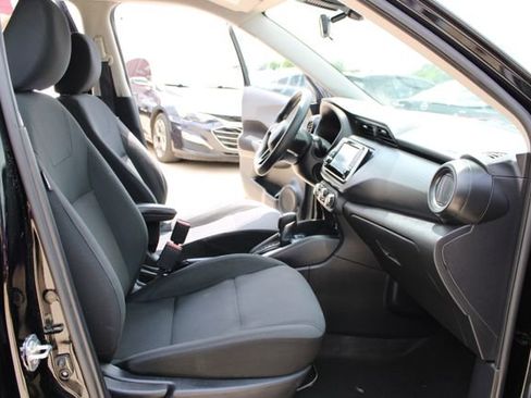 Used 2023 Nissan Kicks S FWD image 33
