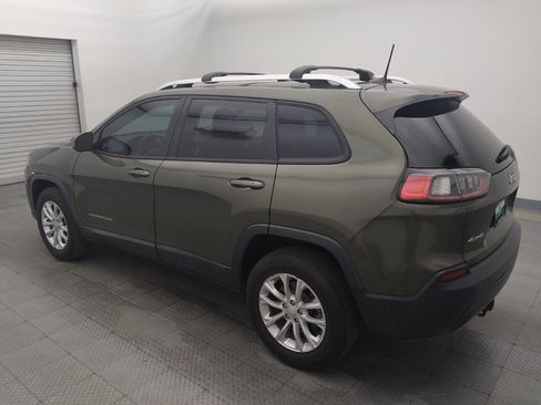 Used 2020 Jeep Cherokee Latitude AWD/4WD image 3