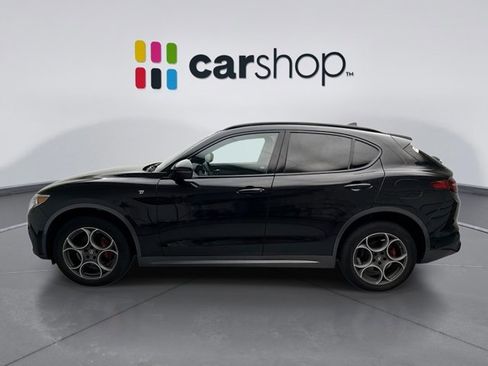 Used 2022 Alfa Romeo Stelvio Ti image 2