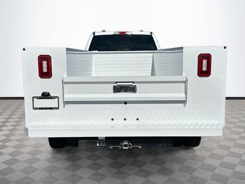 New 2025 Ford F550 2WD Crew Cab Super Duty image 6