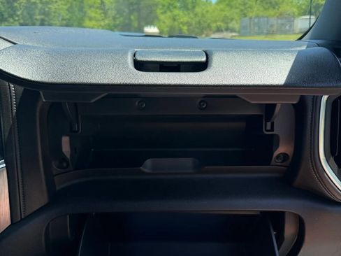 Used 2020 GMC Sierra 1500 Denali w/ Denali Ultimate Package AWD/4WD image 54