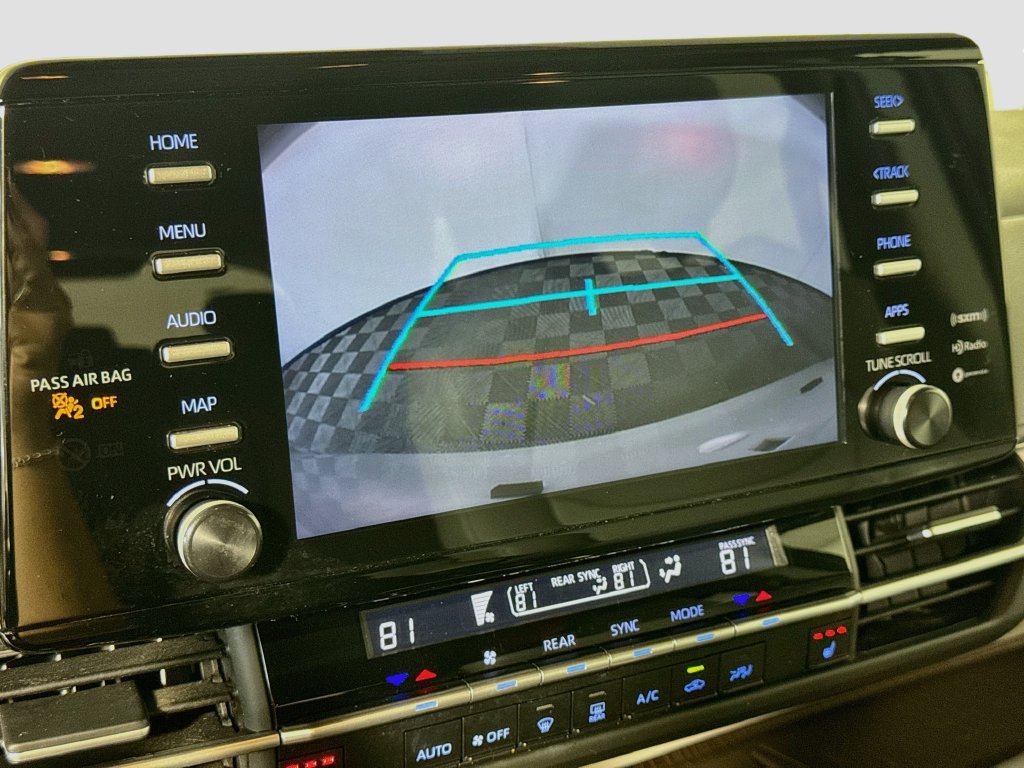 Used 2023 Toyota Sienna XLE AWD/4WD image 23