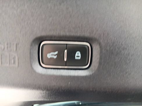 Used 2025 Ford Expedition Tremor AWD/4WD image 9
