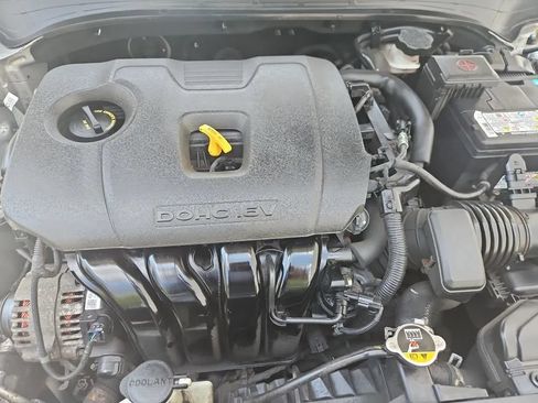 Used 2019 Kia Forte LXS FWD image 21