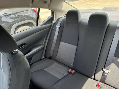 Used 2025 Nissan Sentra SV FWD image 33