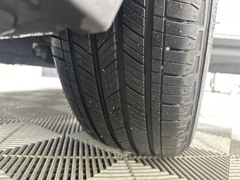 Certified 2023 GMC Terrain SLE image 12