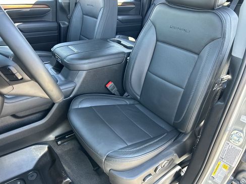 Used 2025 GMC Sierra 3500 Denali w/ Denali Reserve Package AWD/4WD image 20
