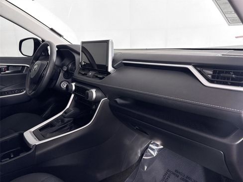 Certified 2025 Toyota RAV4 LE FWD image 39
