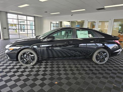 New 2026 Hyundai Elantra SEL Sport image 8