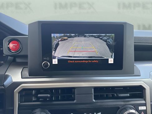 Used 2025 Toyota Tacoma TRD Sport image 19