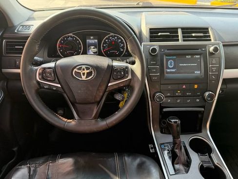 Used 2016 Toyota Camry SE FWD image 13