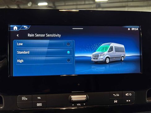 Used 2025 Mercedes-Benz Sprinter 2500 image 30