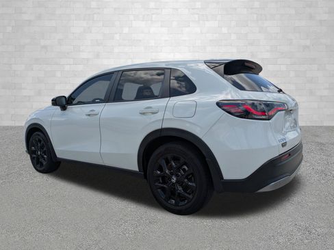 Used 2024 Honda HR-V Sport image 4