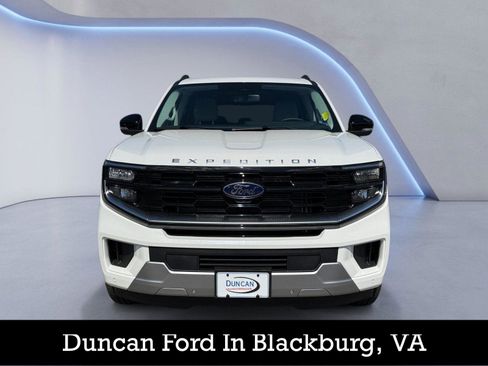 New 2026 Ford Expedition Max Platinum AWD/4WD image 8