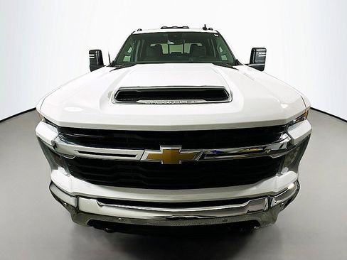 Used 2025 Chevrolet Silverado 3500 LT w/ Safety Package image 2