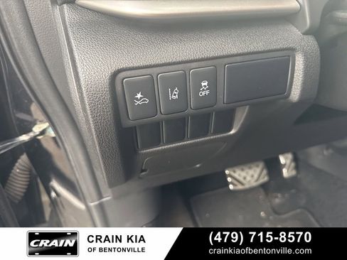 Used 2022 Mitsubishi Eclipse Cross LE FWD image 13