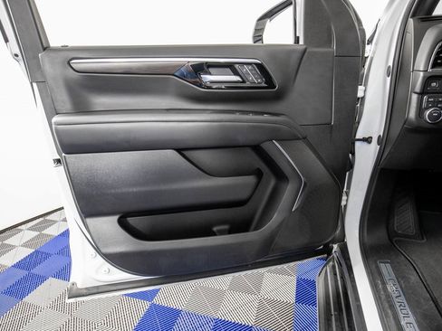 Used 2025 Chevrolet Tahoe LT image 15
