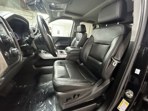 Used 2019 Chevrolet Silverado 2500 LTZ w/ Duramax Plus Package AWD/4WD image 21