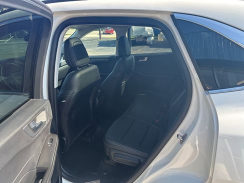 Used 2021 Ford Escape Titanium w/ Class II Trailer Tow Package image 9