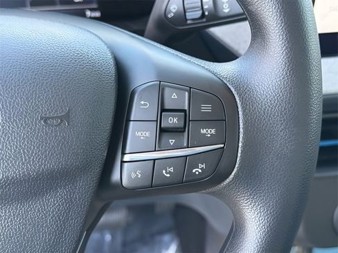 New 2025 Ford Maverick XLT image 16