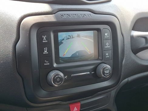 Used 2016 Jeep Renegade Latitude AWD/4WD image 20