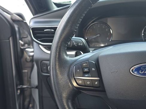Used 2020 Ford Explorer XLT w/ Equipment Group 202A RWD image 19