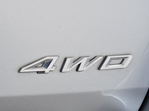 Used 2024 Ford Explorer XLT w/ Equipment Group 202A image 22