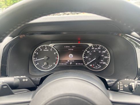 Used 2025 Nissan Pathfinder SV AWD/4WD image 43