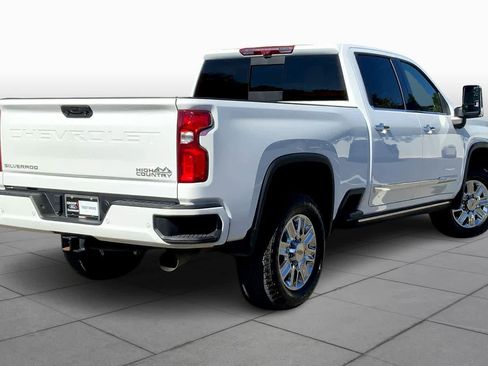 Used 2024 Chevrolet Silverado 3500 High Country w/ High Country Premium Package image 12